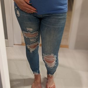 Maternity Destroyed Raw Edge Skinny Jeans